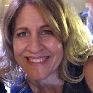 Meet your Posher, Carrie